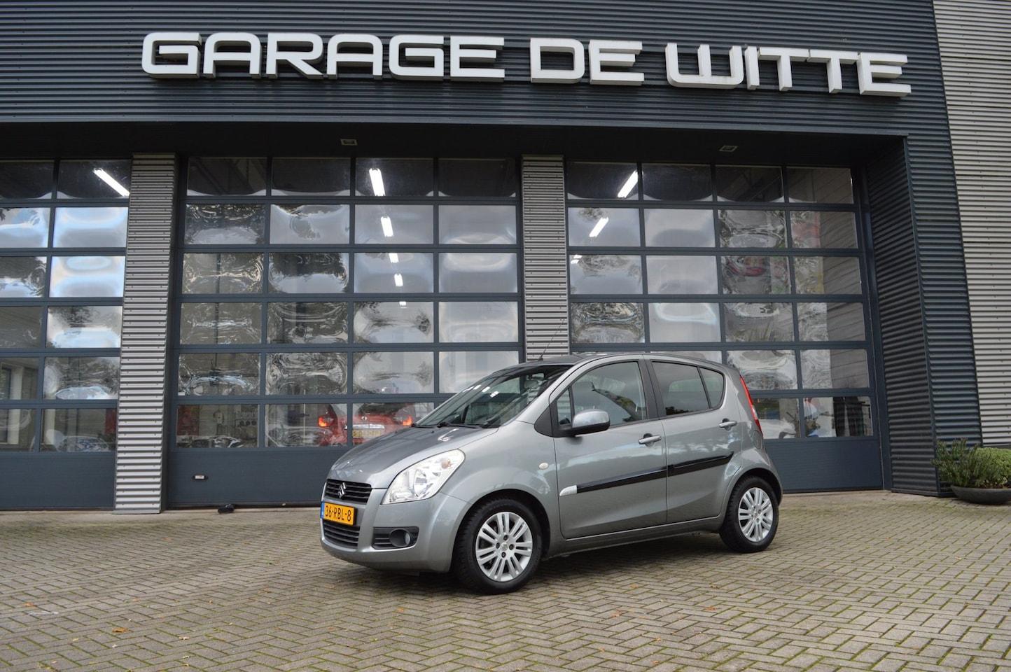 Suzuki Splash - 1.2 Black-line automaat - AutoWereld.nl