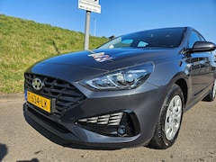 Hyundai i30 - M6CA11
