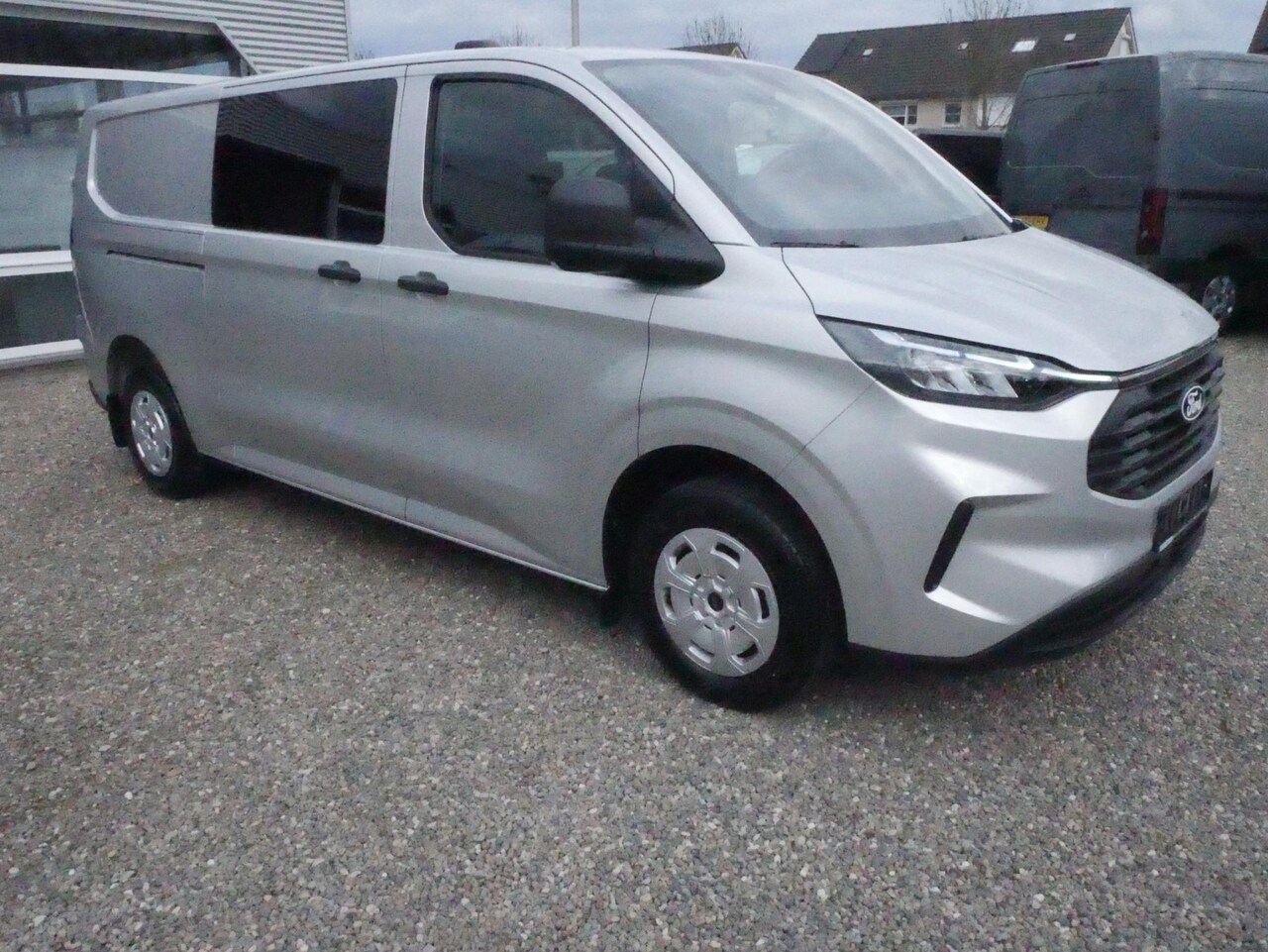 Ford Transit Custom - 2.0TDCI 150PK L2H1 Dubbel Cabine BPMvrij 5jr. GAR uit voorraad leverbaar Met 5 jaar Ford g - AutoWereld.nl