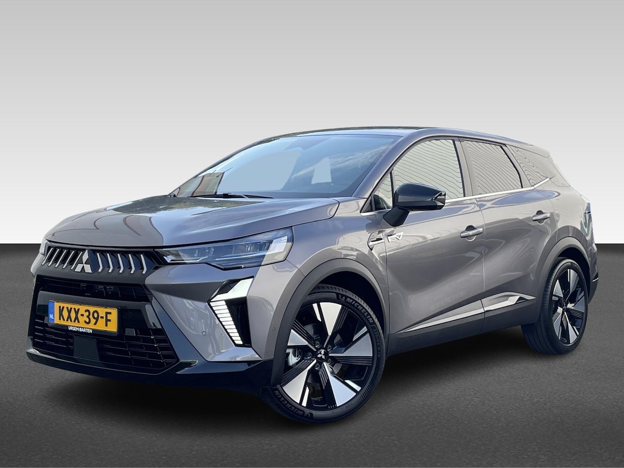 Mitsubishi Grandis - 1.8 HEV First Edition € 5.000,- registratiekorting - AutoWereld.nl