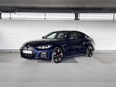 BMW i4 - eDrive35 M Sport Edition | M Sportpakket Pro | Comfort Pack | Huisselectie