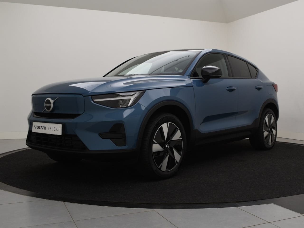 Volvo C40 - EXTENDED RANGE PLUS 19INCH GOOGLE MAPS STOELVERWARMING - AutoWereld.nl