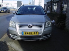 Toyota Avensis Wagon - 2.4 VVTi Executive met navi leer airco