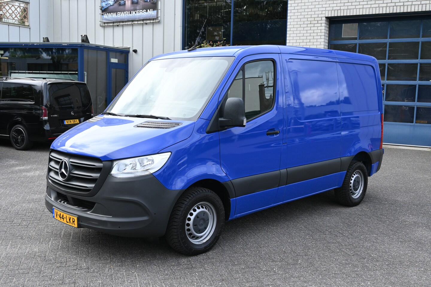 Mercedes-Benz Sprinter - 316 CDI L1H1 RWD Trekhaak, MBUX met camera - AutoWereld.nl