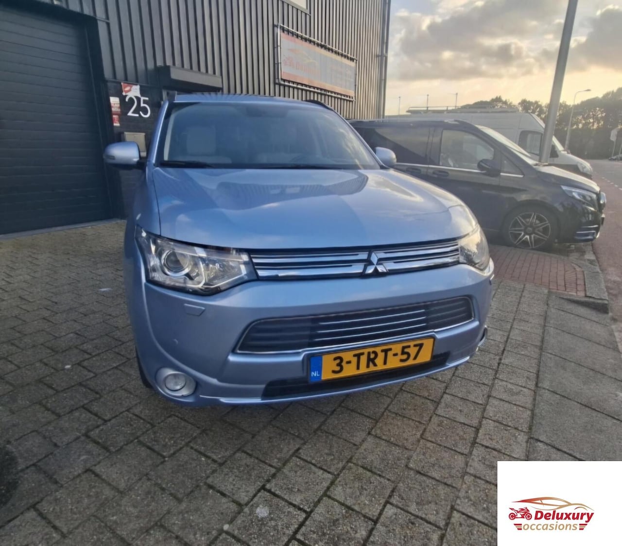 Mitsubishi Outlander - 2.0 PHEV Instyle+ | NAP|€ 4.499,- - AutoWereld.nl