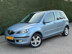 Mazda 2 - 2 1.4 Touring /AIRCO & ELEKTRISCHE RAMEN/LAGE KM/RIJDTGOED/