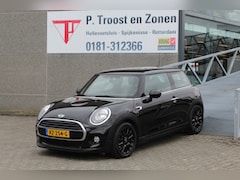 MINI Cooper - 1.5 Business Navigatie/Airco/Cruise control/Spraakbediening/Bluetooth/Multifunctioneel stu