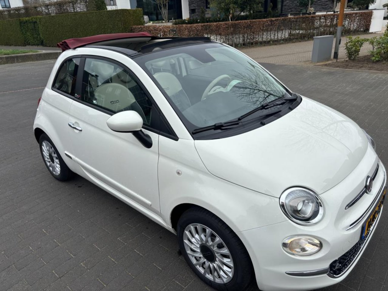 Fiat 500 - 1.0 Hybrid Launch cabriolet 34000 km ! airco nieuwe a.p.k. - AutoWereld.nl