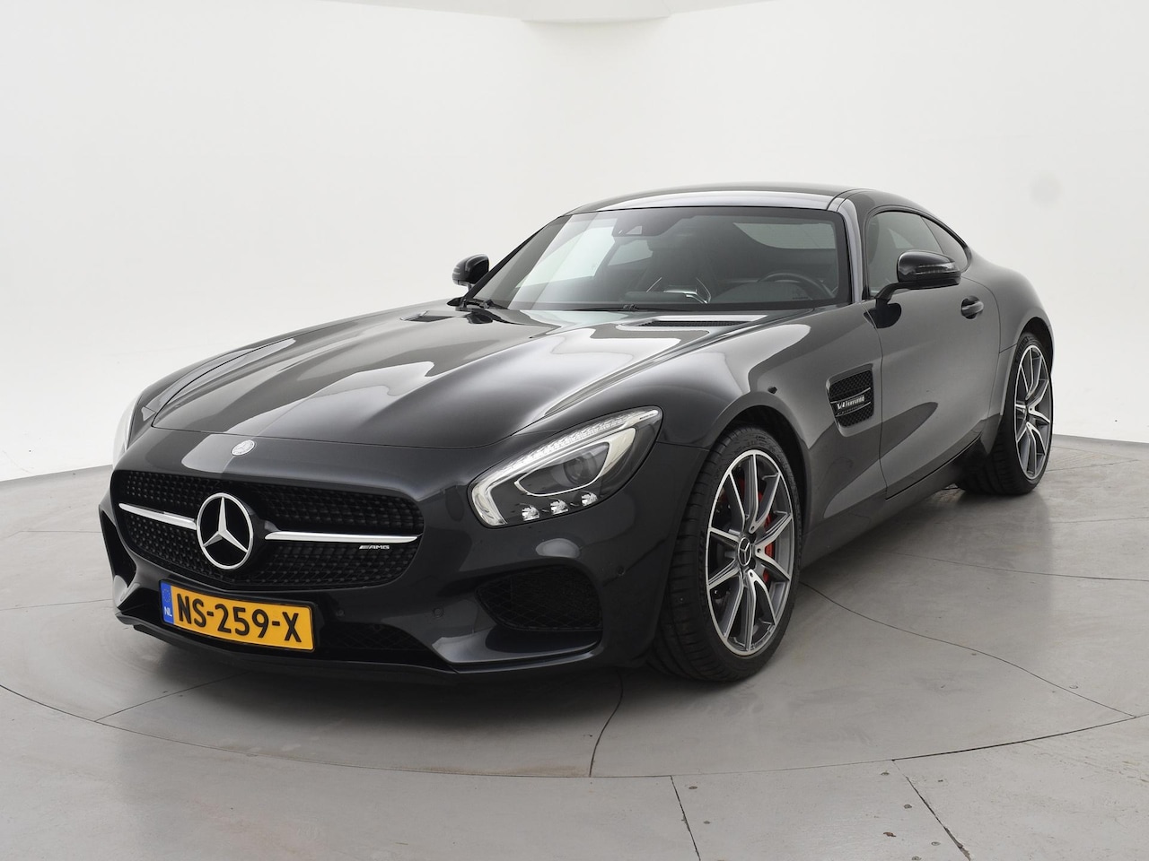 Mercedes-Benz AMG GT - 4.0 S 510 PK + BURMESTER | PANORAMA | MANUFAKTUR MAGNIETZWART | PERFORMANCE SEATS - AutoWereld.nl