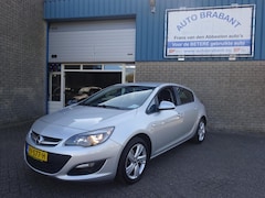 Opel Astra - 1.4 Cosmo