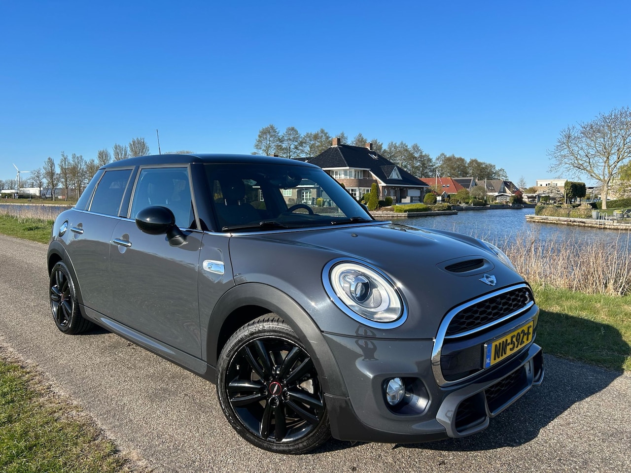MINI Cooper S - Mini 2.0 192 PK Chili Serious Business John Cooper Works Uitvoering! - AutoWereld.nl