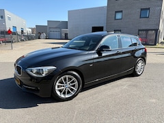 BMW 1-serie - 116i EDE Business AUT Sport Dakraam|Stoelvrm|Xenon|Sensoren|Climate