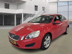 Volvo S60 - 1.6 DRIVe Kinetic / AUTO RIJD PRIMA / NL PRIJS 4201