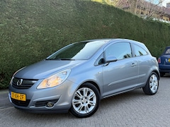 Opel Corsa - 1.2-16V Cosmo /AUTOMAAT/CRUISE/PDC/LAGEKM/