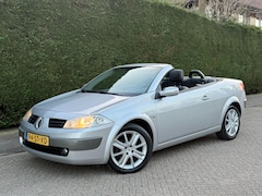 Renault Mégane coupé cabriolet - 2.0-16V Privilège Luxe /CRUISE/LAGEKM/ST-VRWRMNG/RIJDTSUPER/