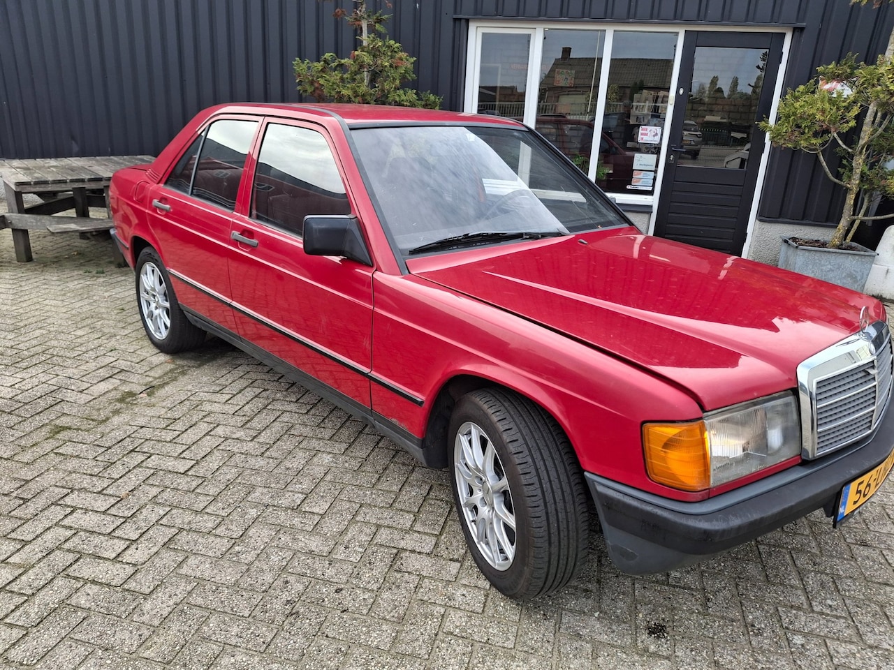 Mercedes-Benz 190-serie - 2.0 automaat oldtimer - AutoWereld.nl