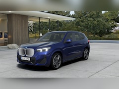 BMW iX1 - eDrive20 M Sport / Sportstoelen / Comfort Access / Head-Up / Harman Kardon / Adaptieve LED