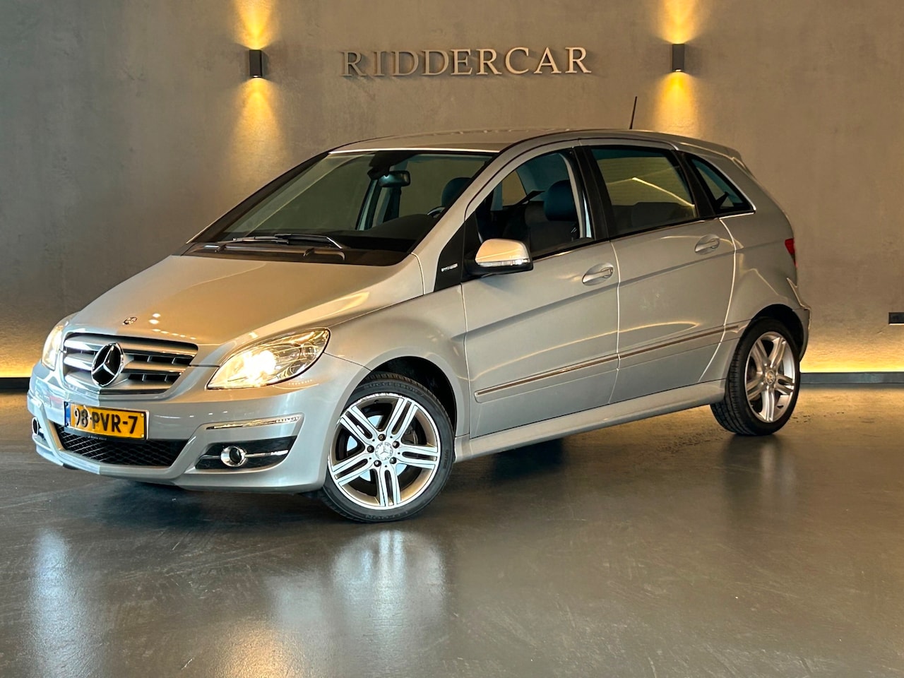 Mercedes-Benz B-klasse - 180 BlueEFFICIENCY Business CLass|2E EIG|NAP|TREKHAAK|AIRCO|APK 04-27| - AutoWereld.nl