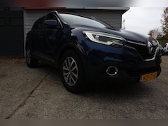 Renault Kadjar - 1.2 TCe Intens 5-deurs, netjes, boekjes, navigatie, airco, camera nieuwe apk en beurt, cru