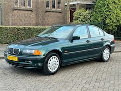 BMW 3-serie - 318i automaat trekhaak cruise control NAP youngtimer
