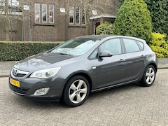 Opel Astra - 1.4 Edition 2010 airco cruise control 5-deur nap goed rijdend nieuw model
