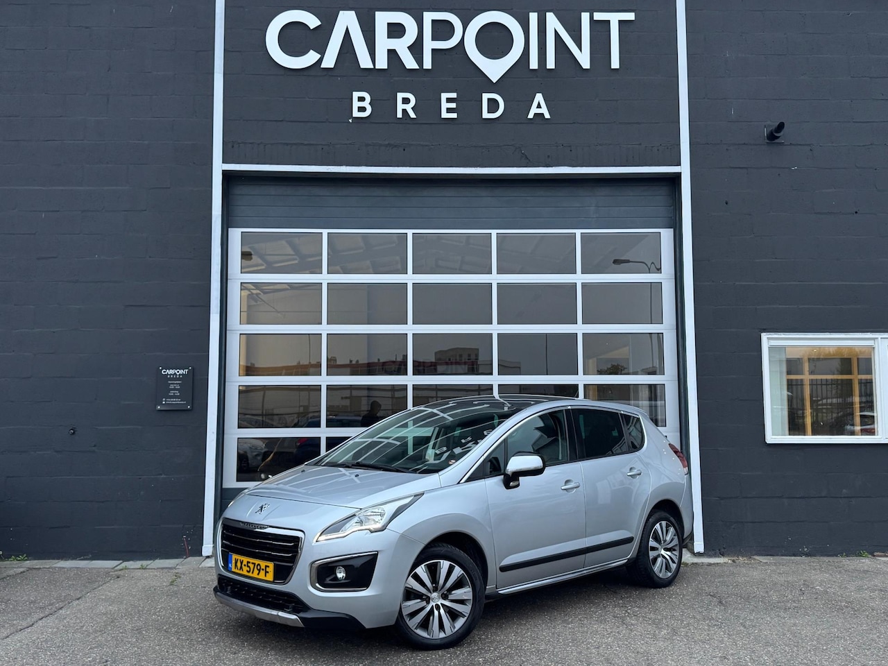 Peugeot 3008 - 1.2 PureTech Blue Lease Executive 1.2 PureTech Blue Lease Executive, HUD, PANO, NAVI, CLIMA, CRUISE - AutoWereld.nl