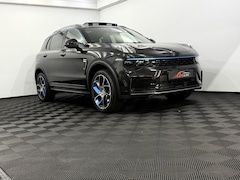 Lynk & Co 01 - 1.5 Panoramadak, 360 Camera, Navi, Keyless start, Stoelverwarming, Elektrische achterklep,