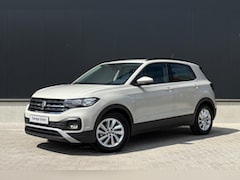 Volkswagen T-Cross - 1.0 TSI Life 110pk - Carplay - Stoelverwarming - Camera - Virtual cockpit - Rijklaar
