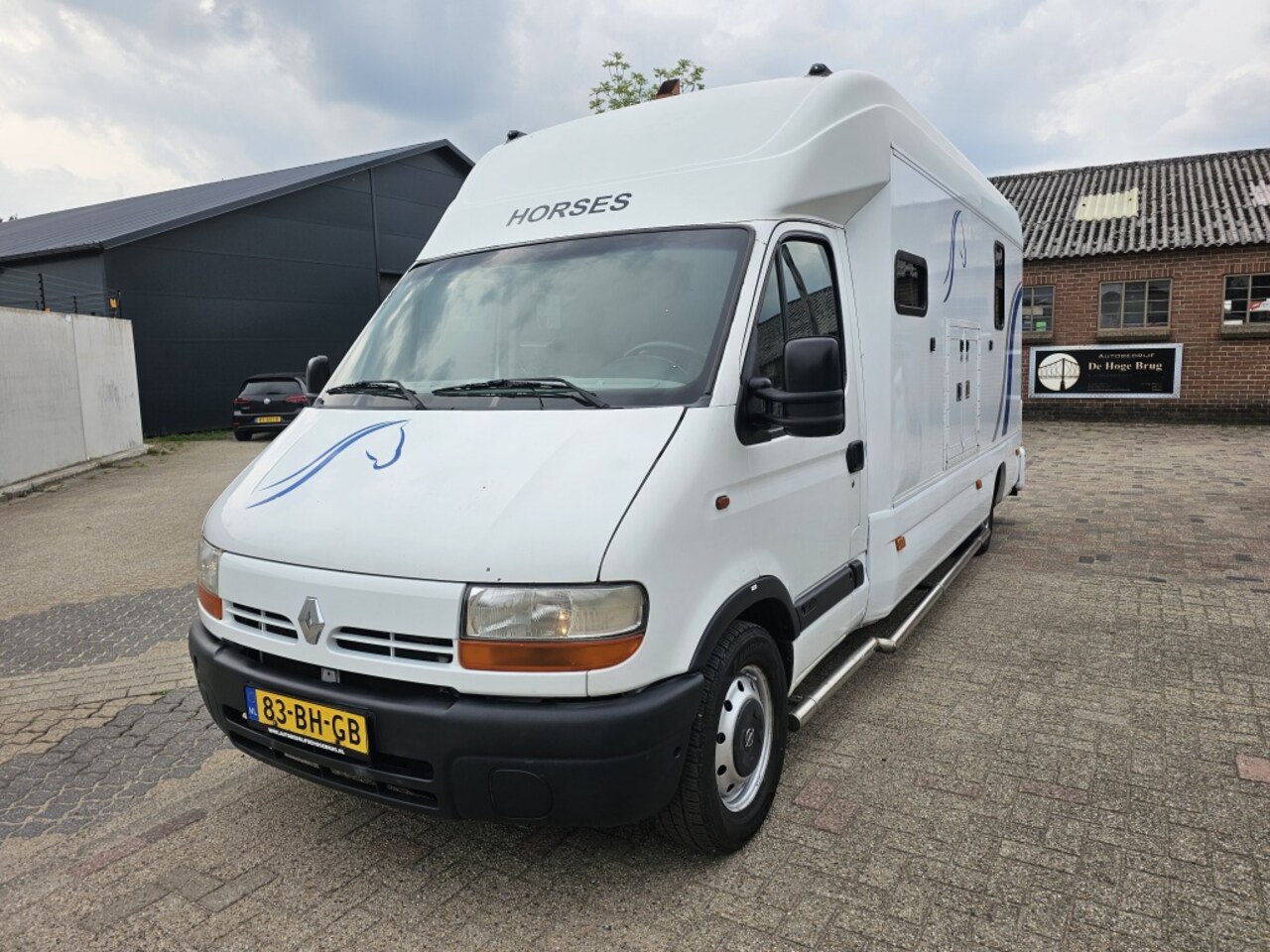 Renault Master - 3.5T Paardenwagen 22M3 2.5 D Onbekend - AutoWereld.nl