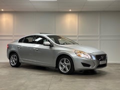 Volvo S60 - 2.5 T Sports Edition / 240 PK / Leer / 2012