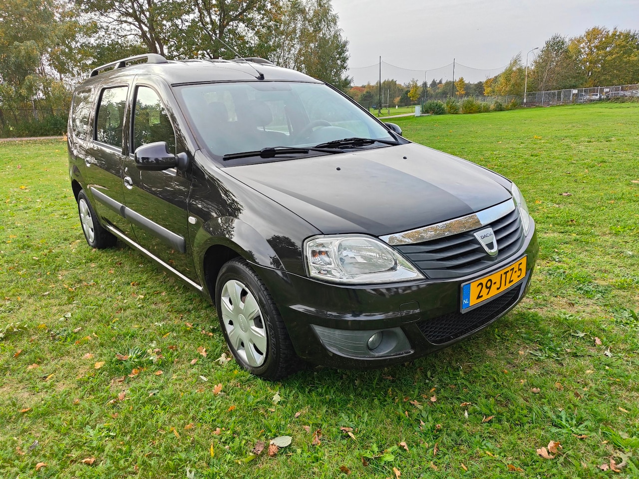 Dacia Logan MCV - 1.6 Lauréate 1.6 Lauréate - AutoWereld.nl