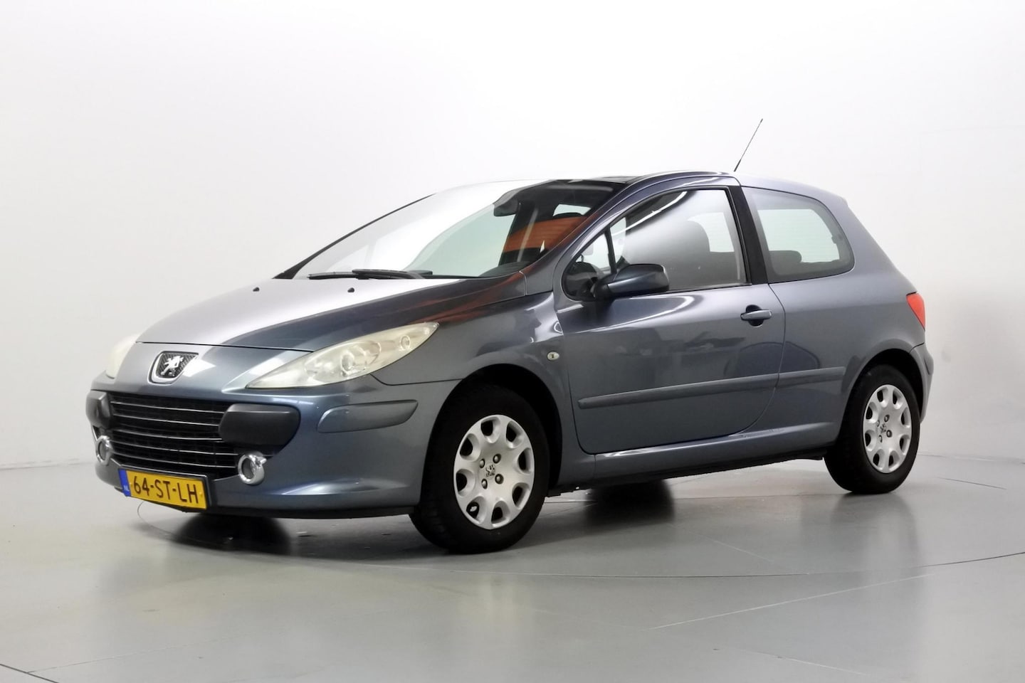 Peugeot 307 - 1.6 16v XS APK 29-10-2027 - AutoWereld.nl