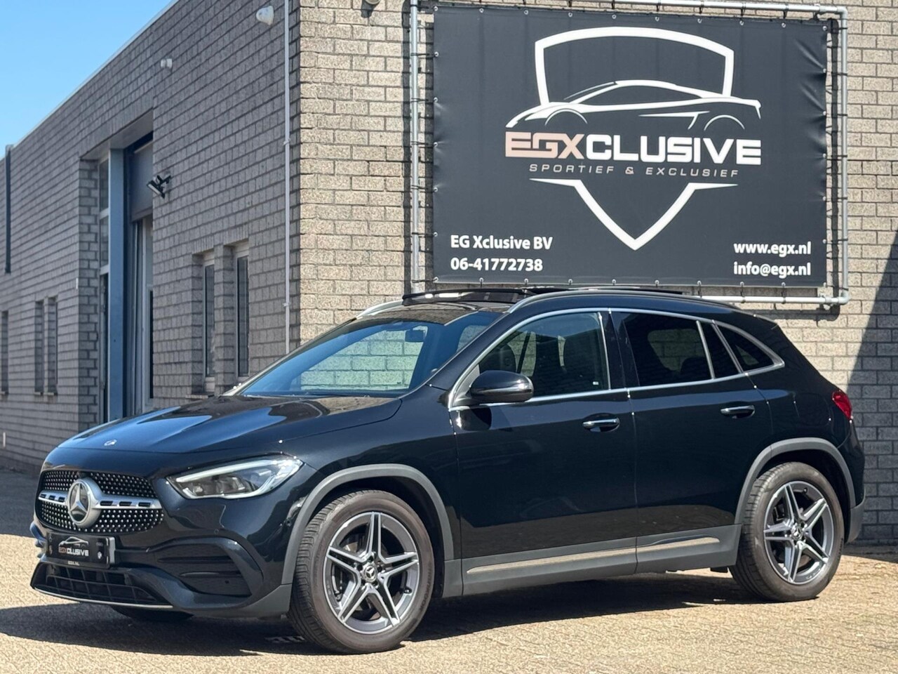 Mercedes-Benz GLA-Klasse - 200 Premium Plus AMG Pano/Camera/Ambiente - AutoWereld.nl