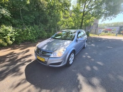 Opel Astra Wagon - 1.4 Business LEUKE AUTO RIJDT EN SCHAKELT GOED