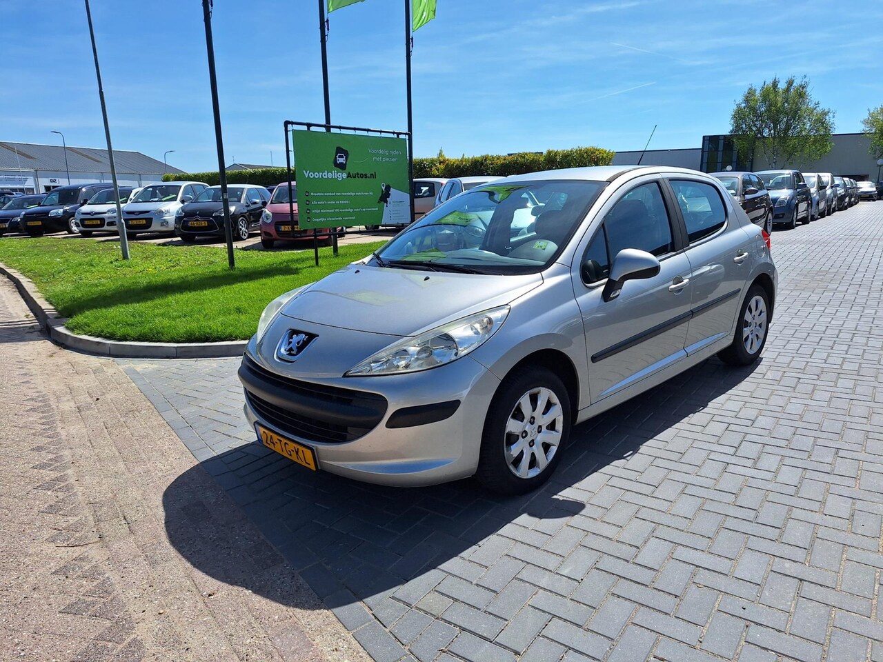 Peugeot 207 - 1.4-16V X-line / Mooie auto / APK t/m april 2026 - AutoWereld.nl