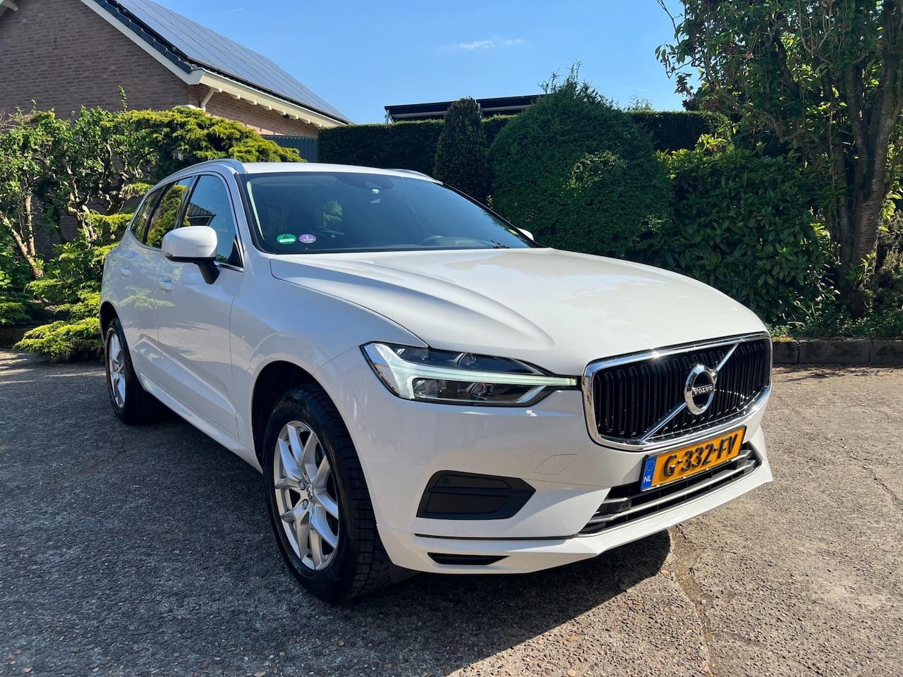 Volvo XC60 - 2.0 T5 Momentum Pro 2.0 T5 Momentum Pro, Navi, Camera, Zeer nette auto! - AutoWereld.nl