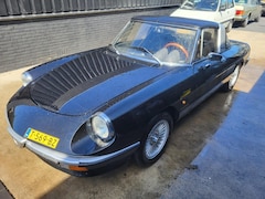 Alfa Romeo Spider - 1600 1986 TARGA
