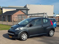 Peugeot 107 - 1.0-12V XR
