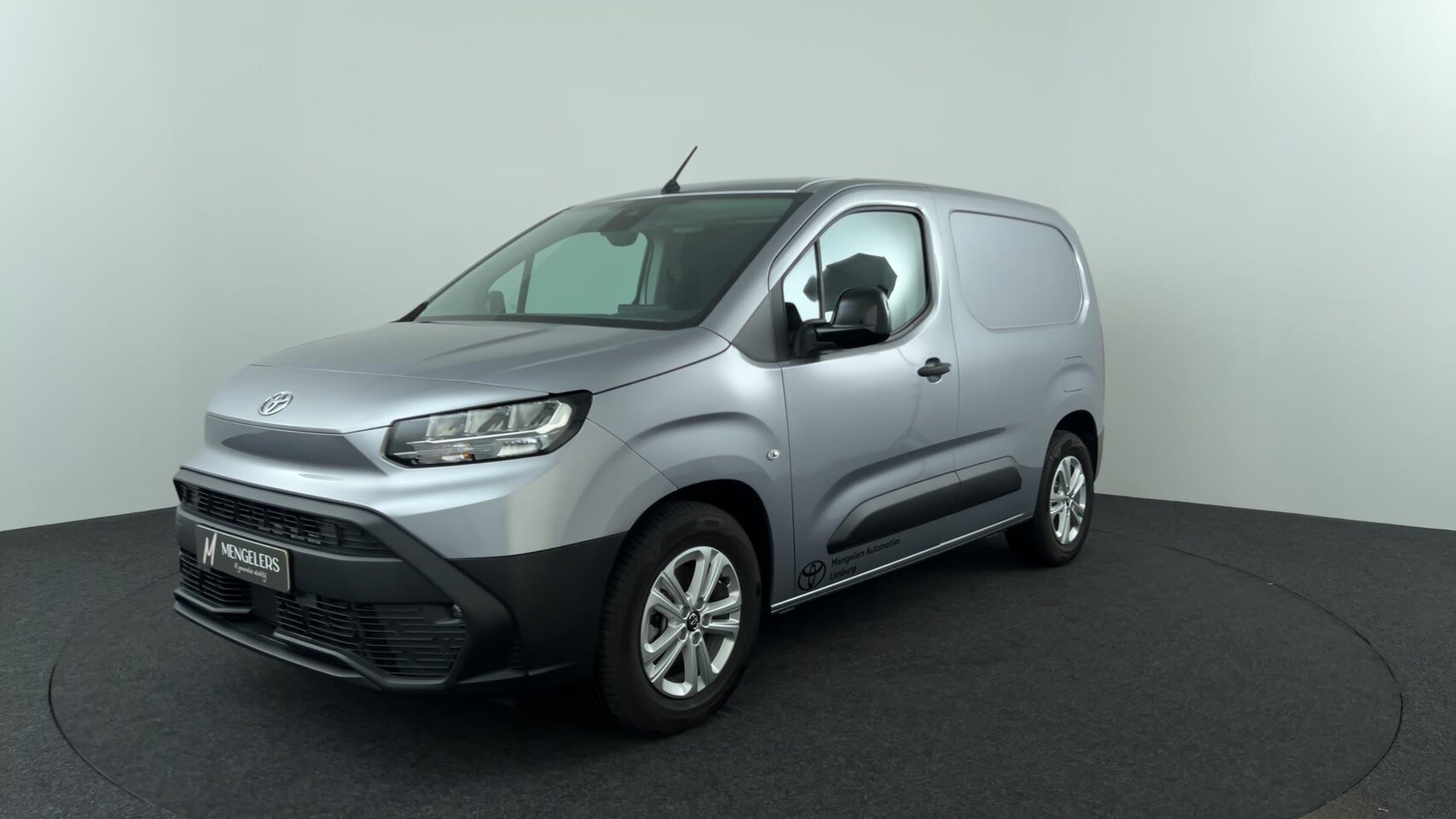 Toyota PROACE CITY Electric - Challenger 50 kWh | Airco | Parkeersensoren | Cruise Control | Trekhaak - AutoWereld.nl