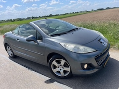 Peugeot 207 CC - 1.6 / nieuw model - nwe APK