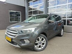 Ford Kuga - 1.5 EcoBoost Titanium | Carplay | Keyless | Trekhaak | Cruise + Climate Control | Sensoren