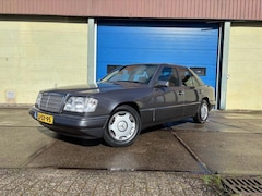 Mercedes-Benz E-klasse - 200 AUTOMAAT 180DKM NAP Origineel NL-Auto