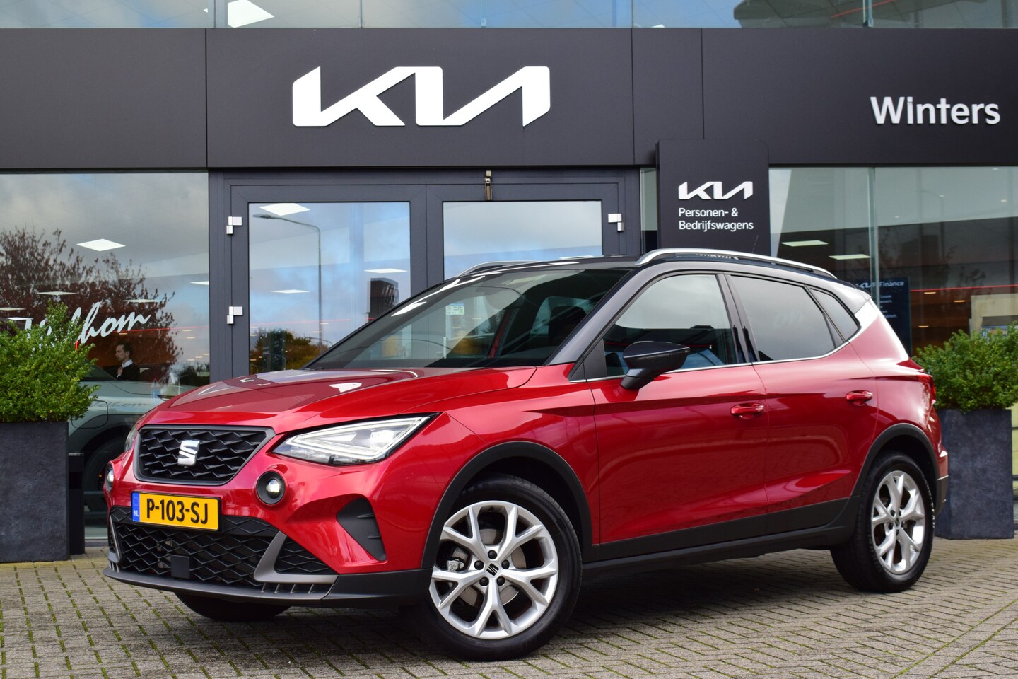 SEAT Arona - 1.0 TSI FR Business Intense DSG7 | Stoelverw | Navi | Cr.Control & Climate Control | PDC | - AutoWereld.nl