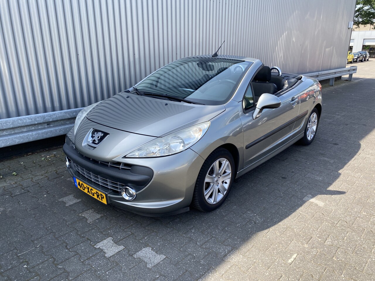 Peugeot 207 CC - 1.6 VTi Première Nette Cabrio met A/C, Carkit, CC, LM & z.g.a.n. APK – Inruil Mogelijk – - AutoWereld.nl