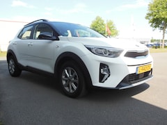 Kia Stonic - 1.0 T-GDi MHEV DynamicLine Staat in Hoogeveen