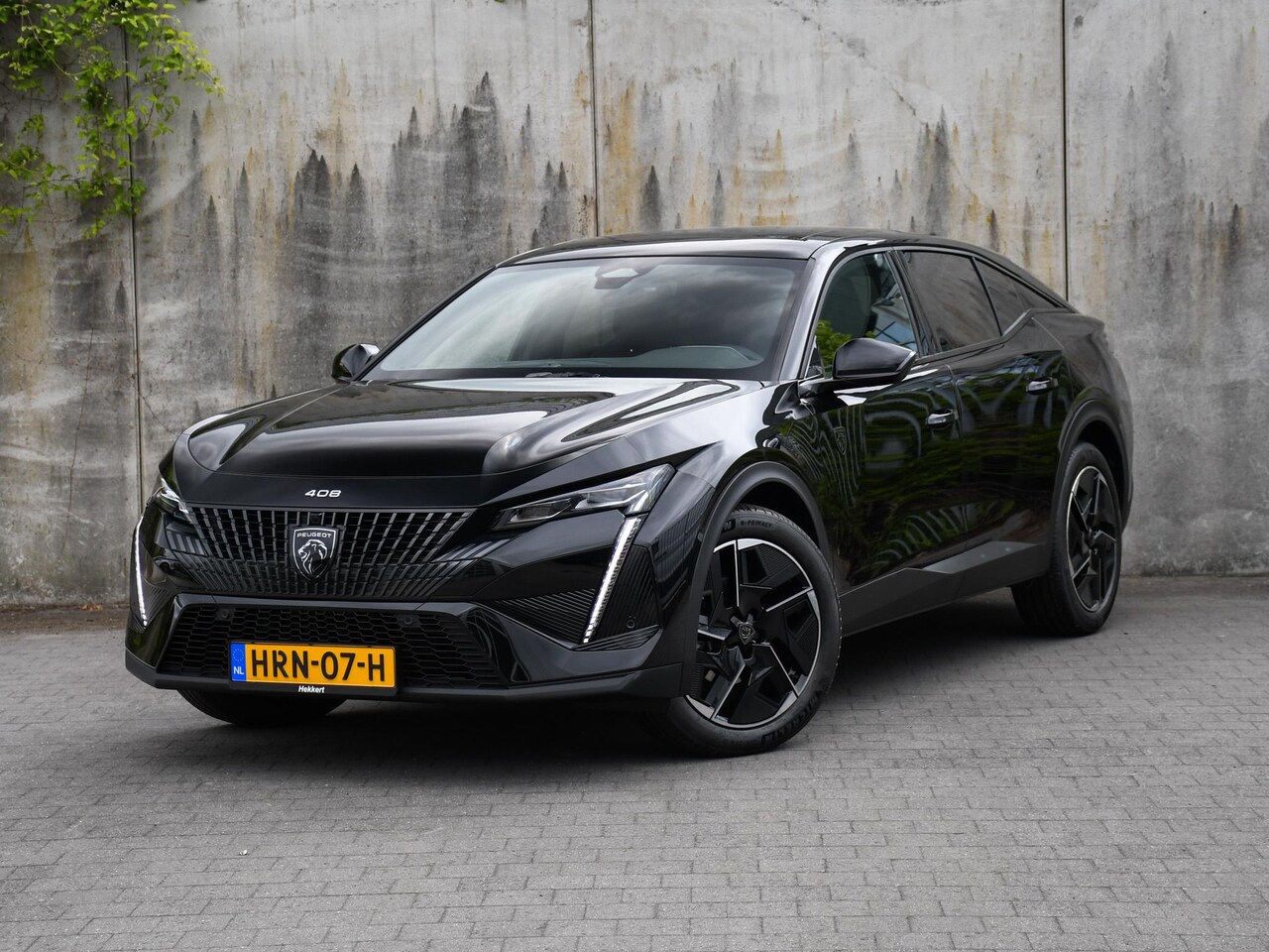 Peugeot 408 - GT 1.2 PureTech 130pk Automaat DODE HOEK | 19''LM | ADAP. CRUISE | PANO-DAK | ELEK. ACHTER - AutoWereld.nl