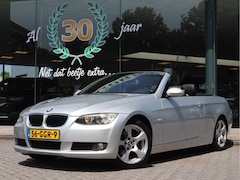 BMW 3-serie Cabrio - 320i Executive Automaat / Hard-top dak / Leder / Airco / Voorzien van nieuwe Apk / LEES OP