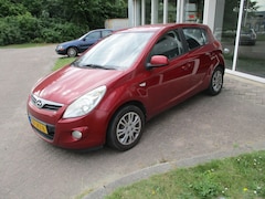 Hyundai i20 - 1.4i DynamicVersion KOPPELING SLIPT