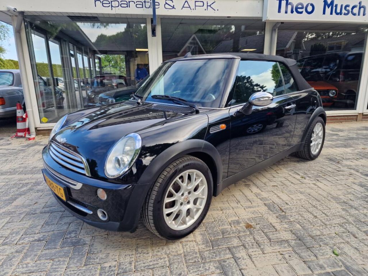 MINI Cabrio - Cooper 1.6 One Cabriolet - AutoWereld.nl