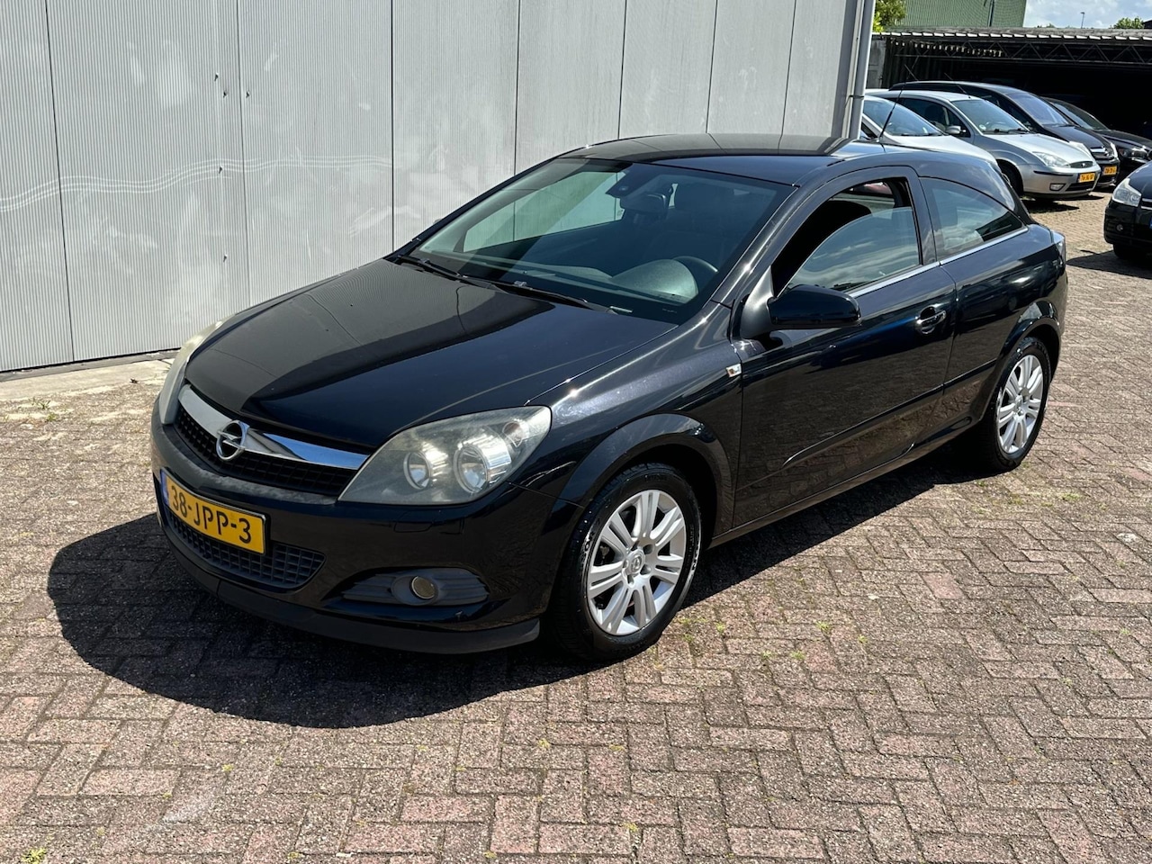 Opel Astra GTC - 1.6 Executive 1.6 Executive - AutoWereld.nl